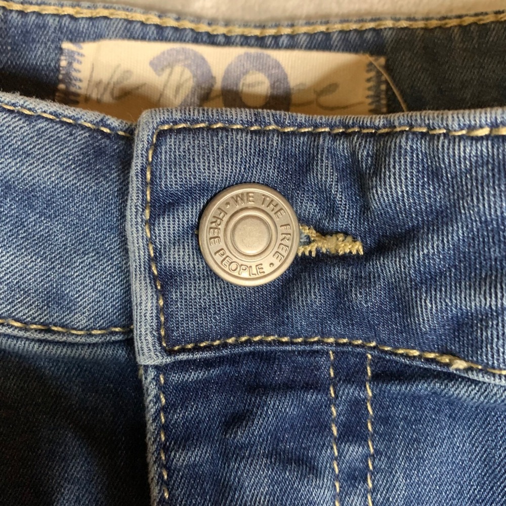 We The Free Just Float On Flare Jeans Blue Denim Bell Bottom 29 Hemmed 27"x32.5" - Picture 6 of 14